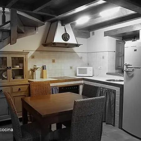 بيت للعطل Casa De Pamirandi Asiego